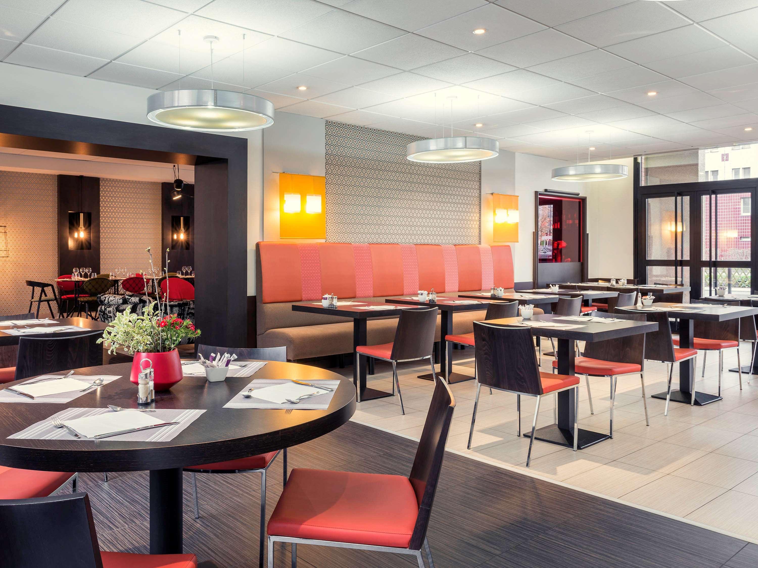 B&B Hotel Saint-Quentin-En-Yvelines Centre Gare 4 Etoiles Montigny-le-Bretonneux Eksteriør bilde