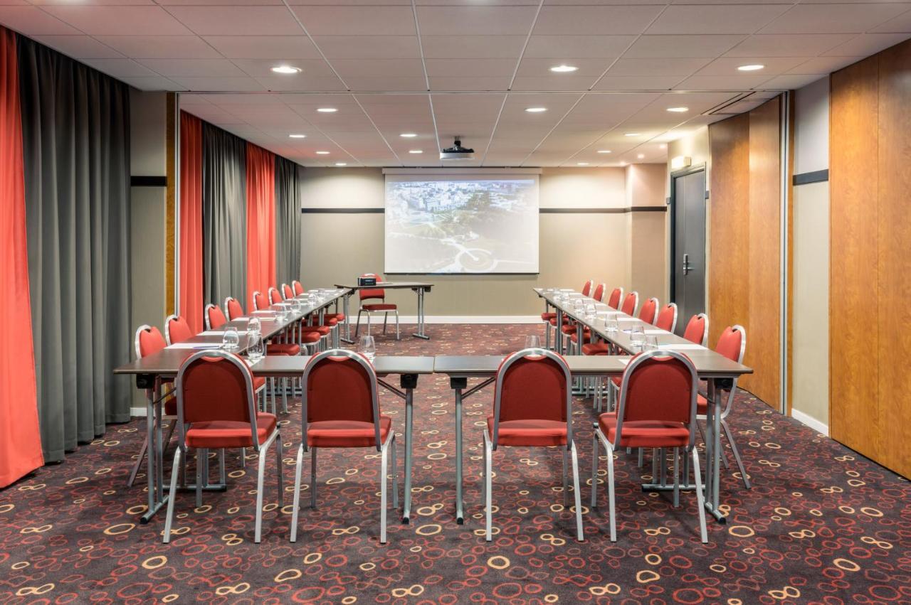 B&B Hotel Saint-Quentin-En-Yvelines Centre Gare 4 Etoiles Montigny-le-Bretonneux Eksteriør bilde