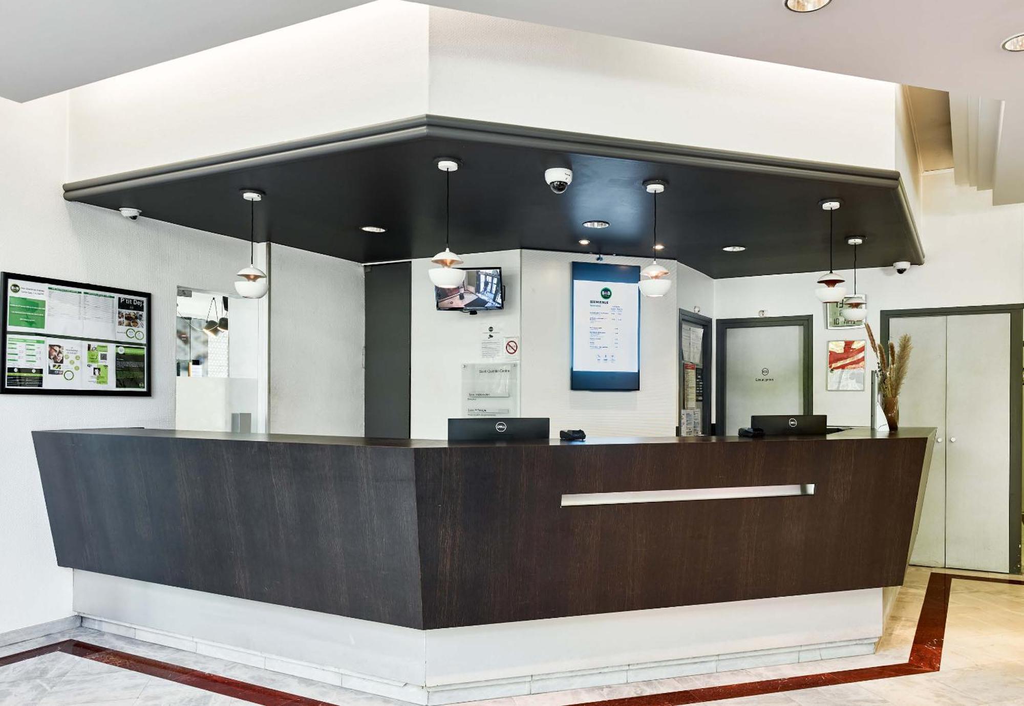 B&B Hotel Saint-Quentin-En-Yvelines Centre Gare 4 Etoiles Montigny-le-Bretonneux Eksteriør bilde