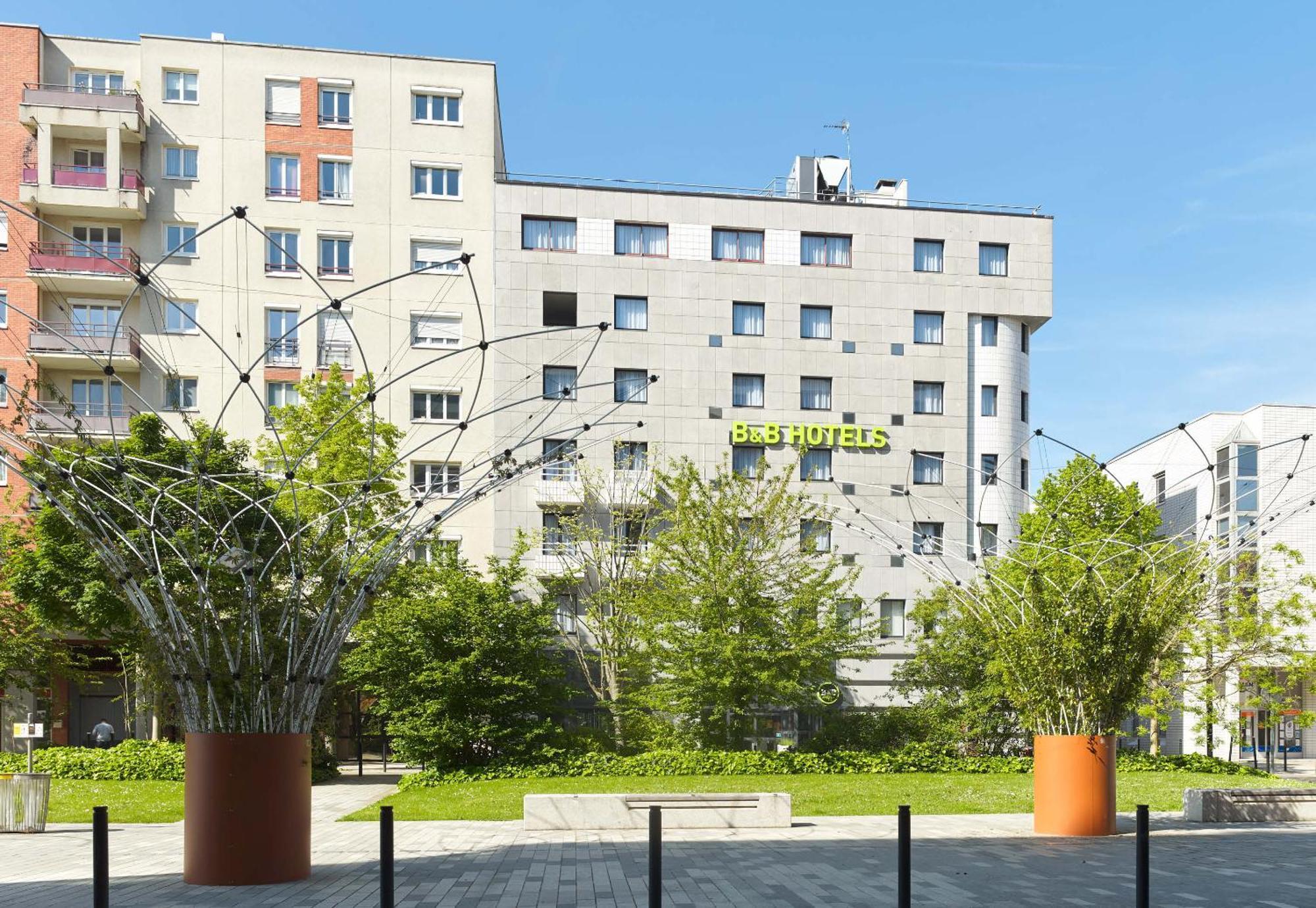 B&B Hotel Saint-Quentin-En-Yvelines Centre Gare 4 Etoiles Montigny-le-Bretonneux Eksteriør bilde